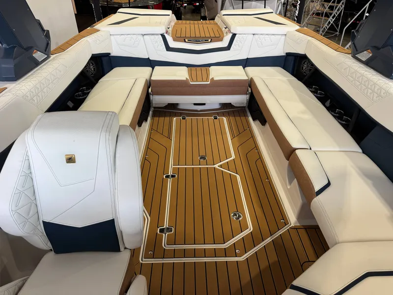 Slide: The Image of Nautique Super Air Nautique S25 2027 - 22