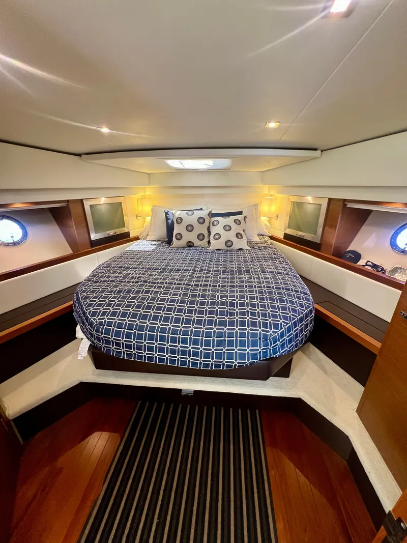 Slide: The Image of Tiara 44 Coupe 2016 - 15