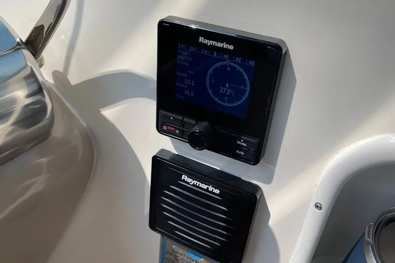 Slide: The Image of Raymarine navigation system on 2000 Sea Ray 380 Sundancer boat dashboard. - 20