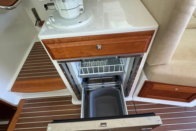 Slide: The Image of Isotherm Freezer - 31
