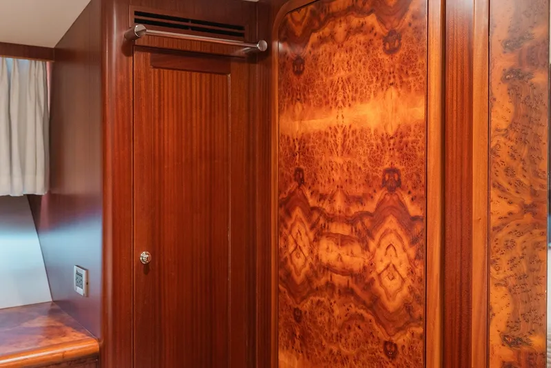 Slide: The Image of Luxurious wood interior of 2013 Ocean Alexander 65 Pilothouse yacht cabin. - 37