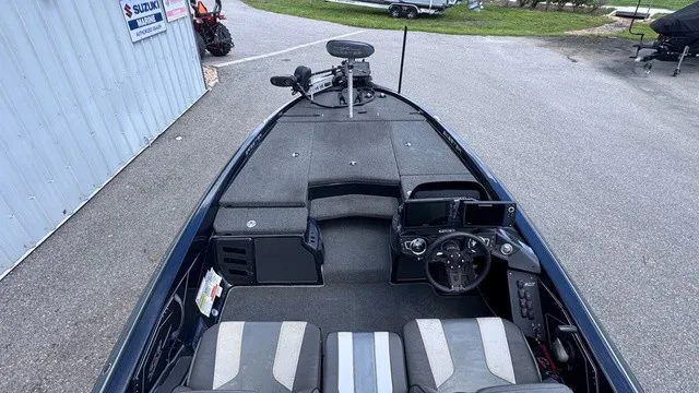 Slide: The Image of Skeeter ZX200 2020 - 14