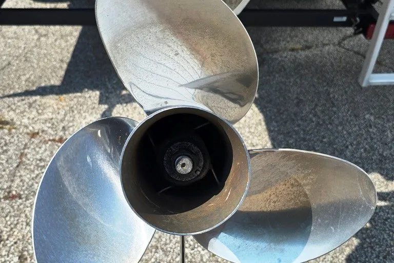 Slide: The Image of Close-up of a boat propeller from a 2019 Sun Tracker Fishin' Barge 22 XP3. - 13