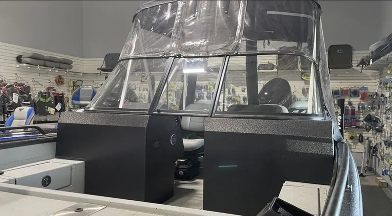 Slide: The Image of SeaArk Pro Cat 240 2023 - 6