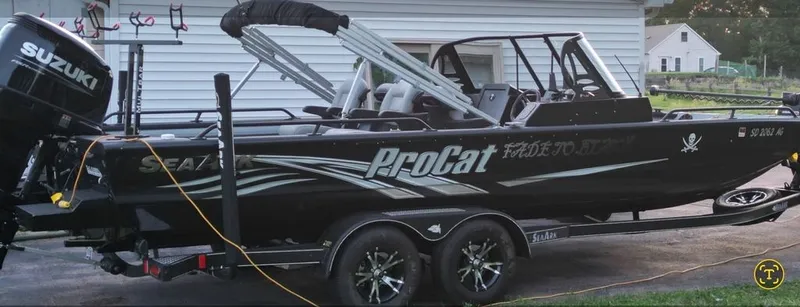 Slide: The Image of SeaArk Pro Cat 240 2023 - 2