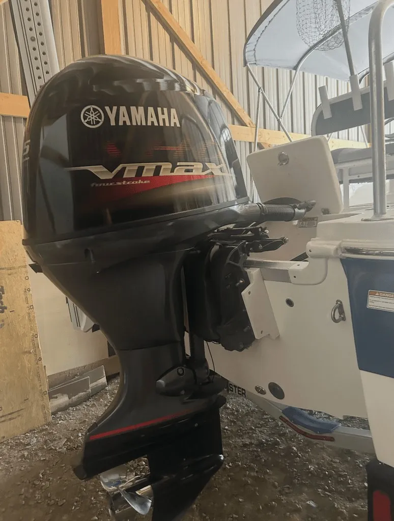 Slide: The Image of NauticStar 191 Hybrid 2024 - 11