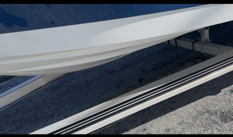 Slide: The Image of NauticStar 191 Hybrid 2024 - 16