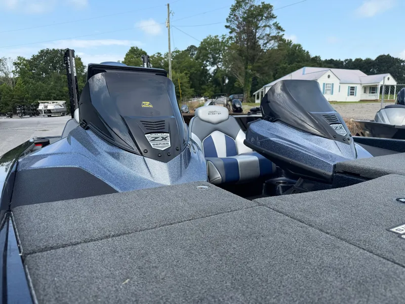 Slide: The Image of Skeeter ZX200 2021 - 4