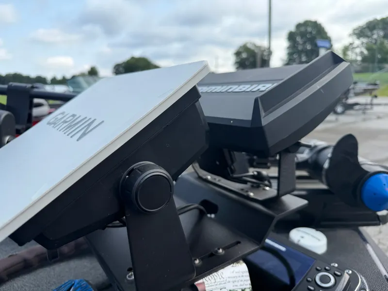 Slide: The Image of Skeeter ZX200 2021 - 7