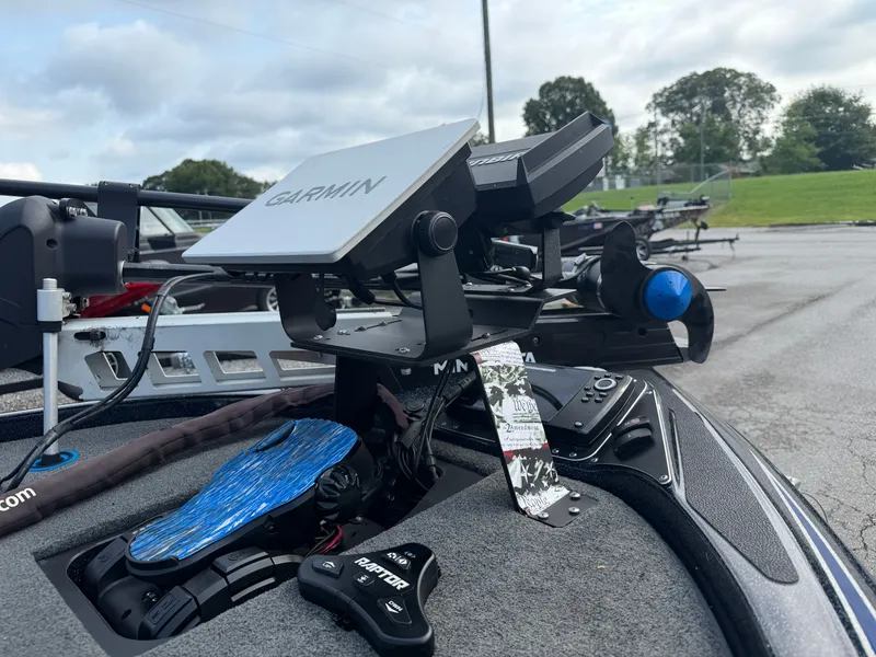 Slide: The Image of Skeeter ZX200 2021 - 6