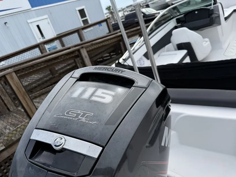 Slide: The Image of A 2019 Four Winns HD 200 Freedom with a Mercury 115 HP outboard motor. - 11