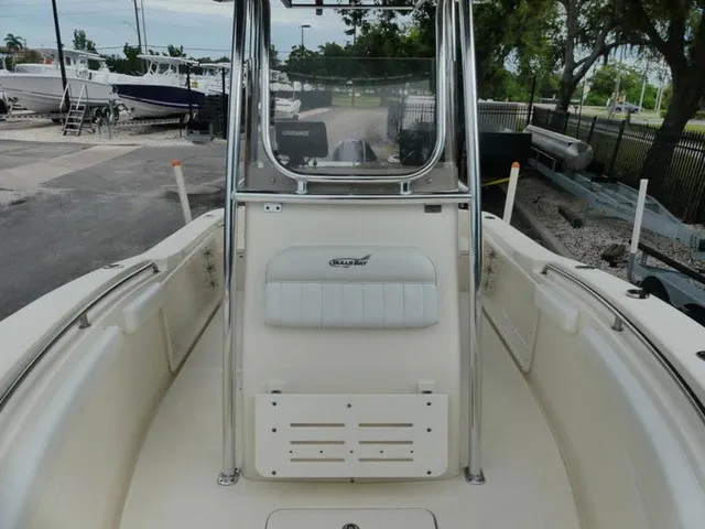 Slide: The Image of Bulls Bay 200 Center Console 2018 - 13