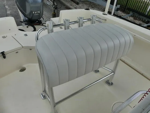 Slide: The Image of Bulls Bay 200 Center Console 2018 - 10
