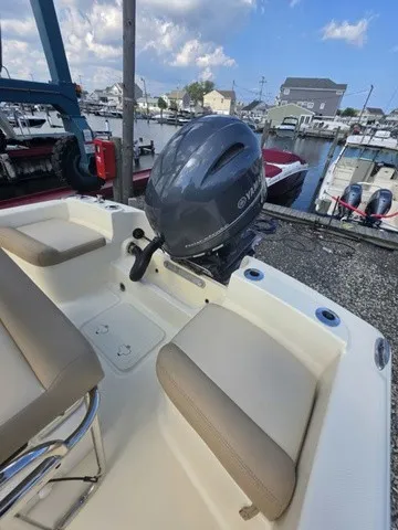 Slide: The Image of Scout 175 Sportfish 2023 - 11