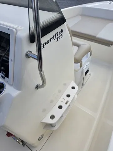 Slide: The Image of Scout 175 Sportfish 2023 - 12