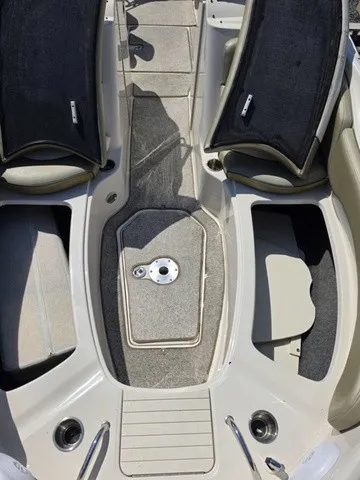 Slide: The Image of Sea Ray 240 Sundeck 2005 - 16