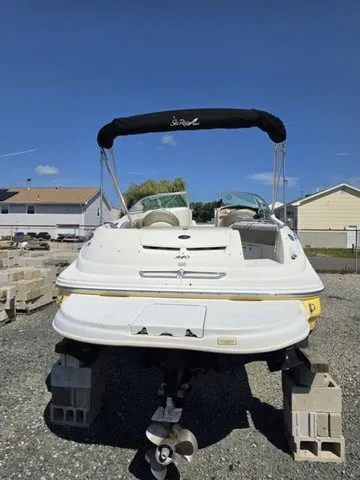 Slide: The Image of Sea Ray 240 Sundeck 2005 - 5