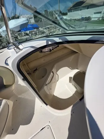 Slide: The Image of Sea Ray 240 Sundeck 2005 - 19