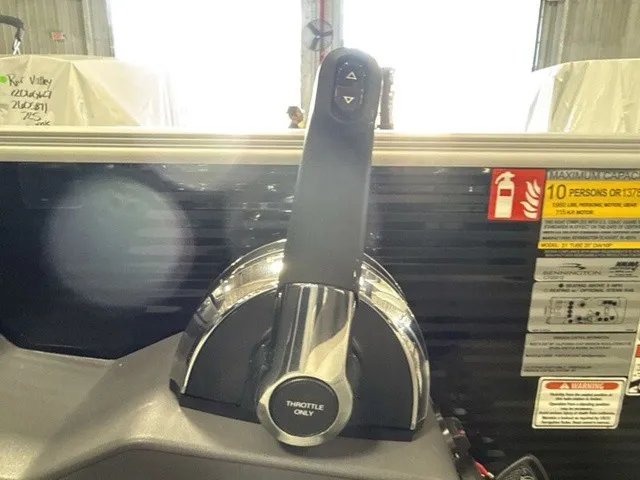 Slide: The Image of Bennington S-One Swingback 22 S1SB Pontoon 2027 - 13
