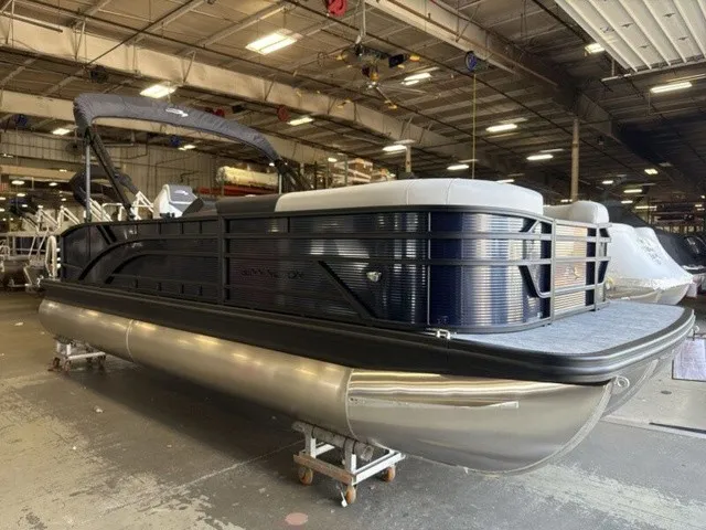 Slide: The Image of Bennington S-One Swingback 22 S1SB Tritoon 2027 - 5