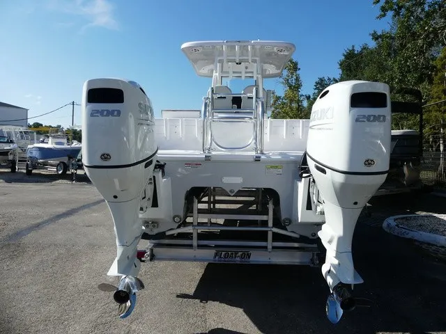 Slide: The Image of Twin Vee 260 GFX CC 2027 - 6