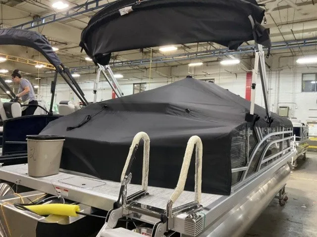 Slide: The Image of Bennington S-One Swingback 22 S1SB Pontoon 2027 - 17
