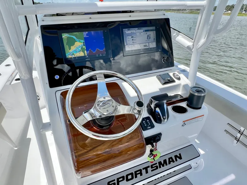 Slide: The Image of Sportsman Masters 267 Bay Boat 2021 - 61