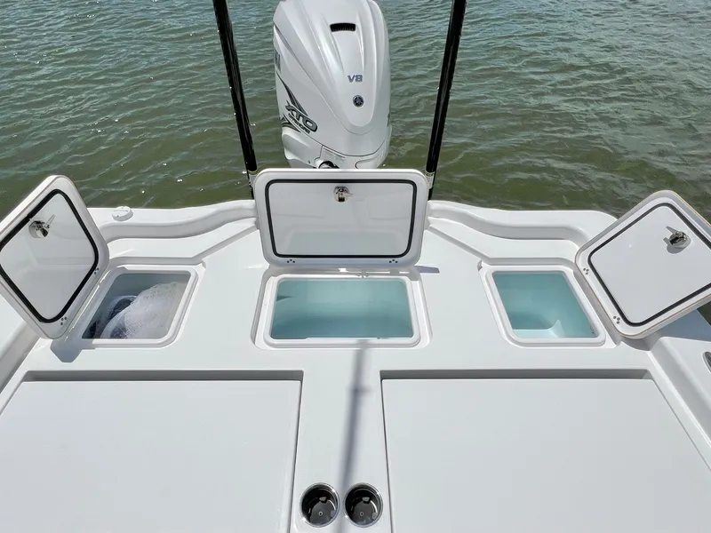Slide: The Image of Sportsman Masters 267 Bay Boat 2021 - 84