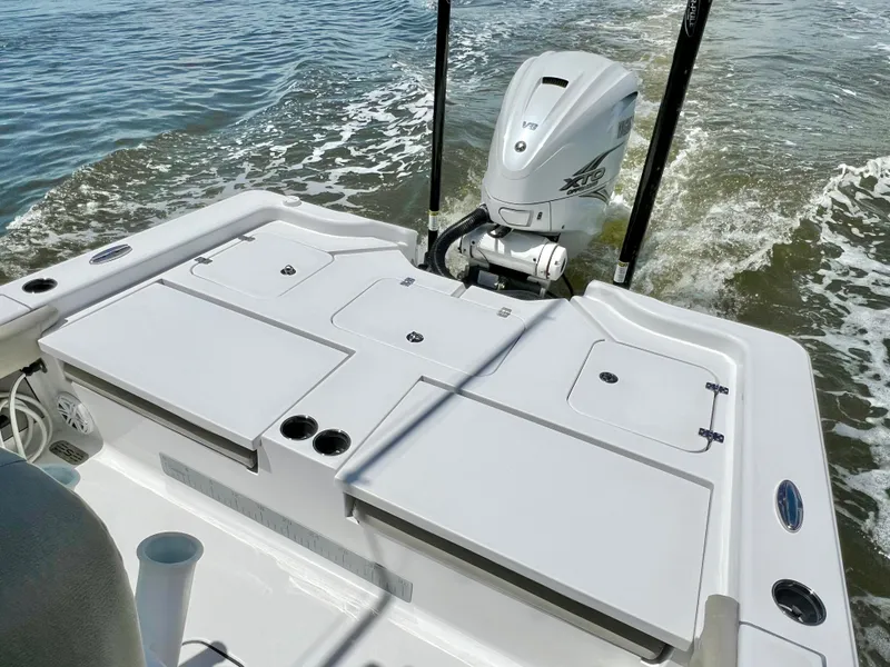 Slide: The Image of Sportsman Masters 267 Bay Boat 2021 - 81