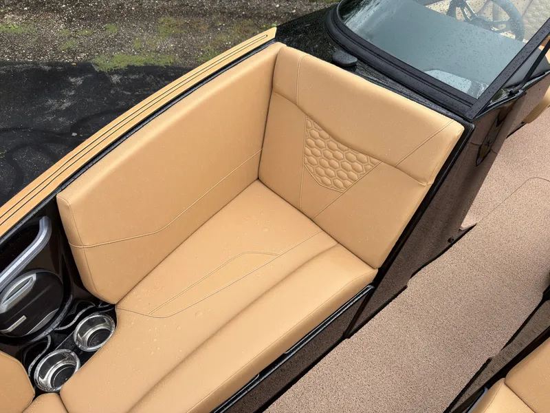 Slide: The Image of MasterCraft NXT23 2027 - 52