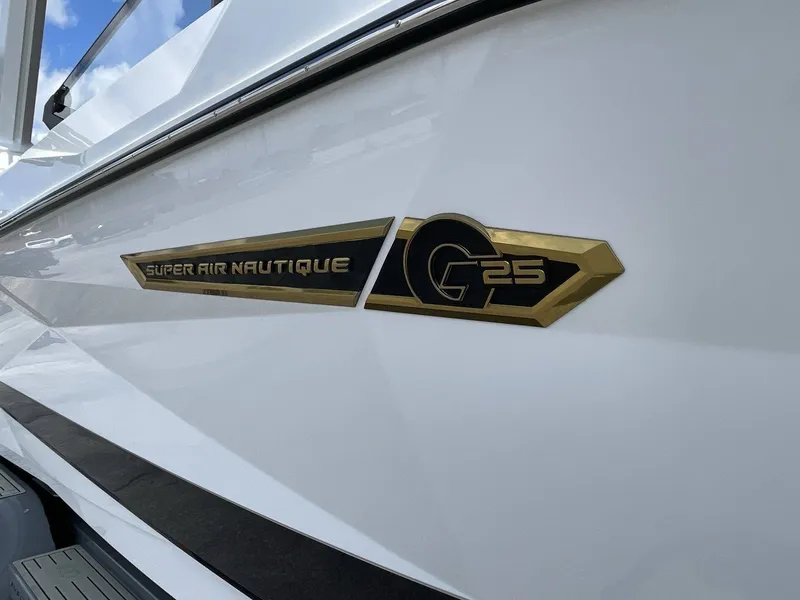 Slide: The Image of Nautique G25 2027 - 10