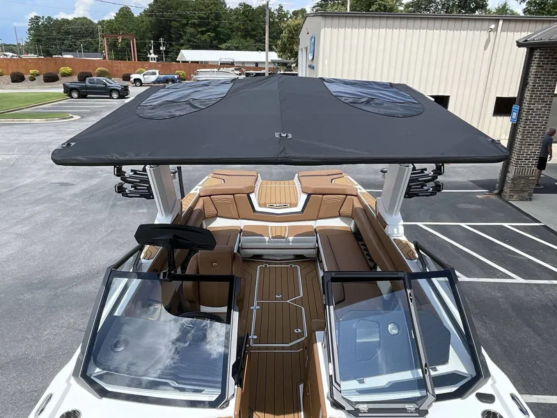 Slide: The Image of Nautique G25 2027 - 20
