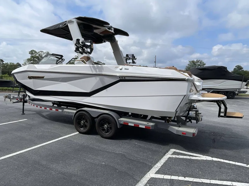 Slide: The Image of Nautique G25 2027 - 18
