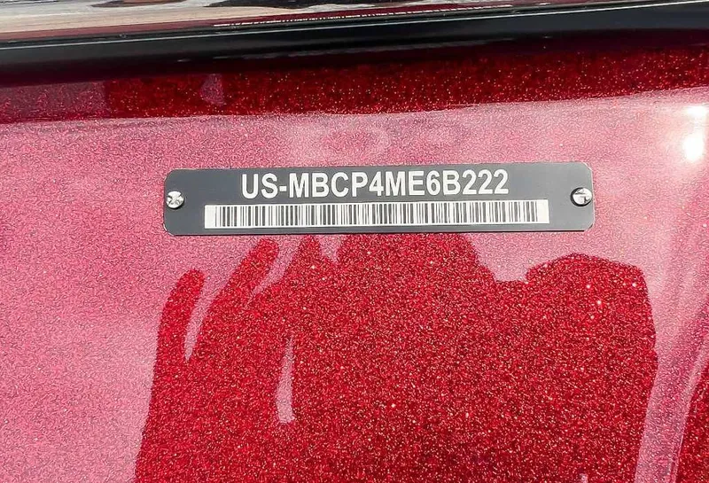Slide: The Image of MasterCraft XT24 2022 - 21