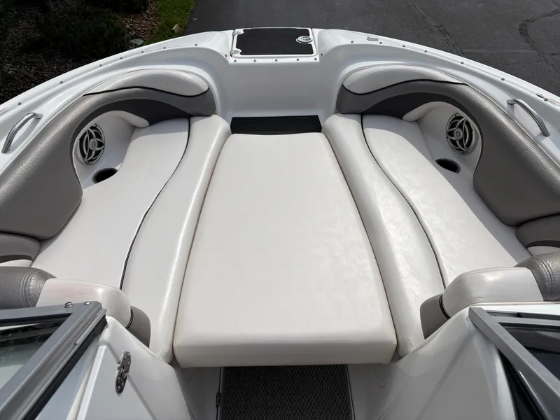 Slide: The Image of Yamaha 212X 2008 - 16