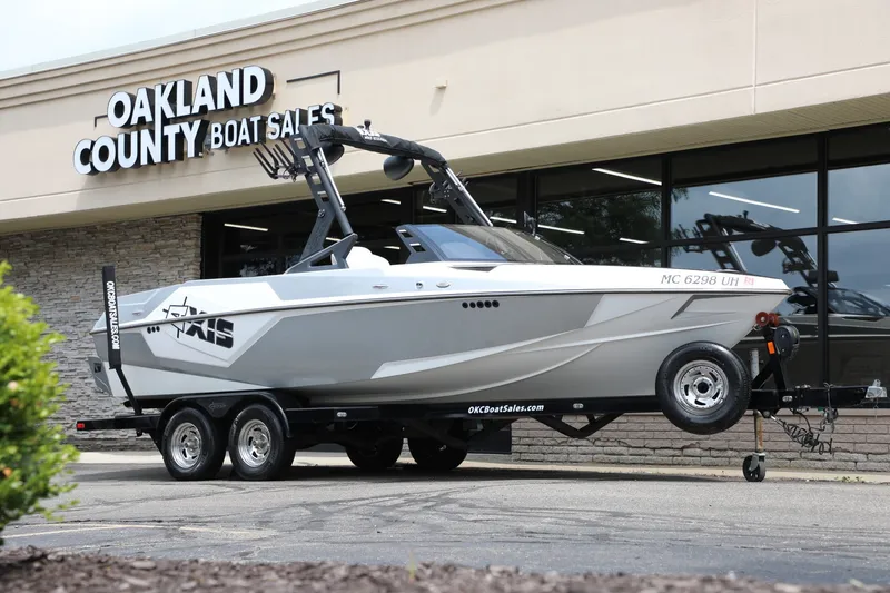 The Image of 2019 Axis T22 boat on trailer at Oakland County Boat Sales. - 1