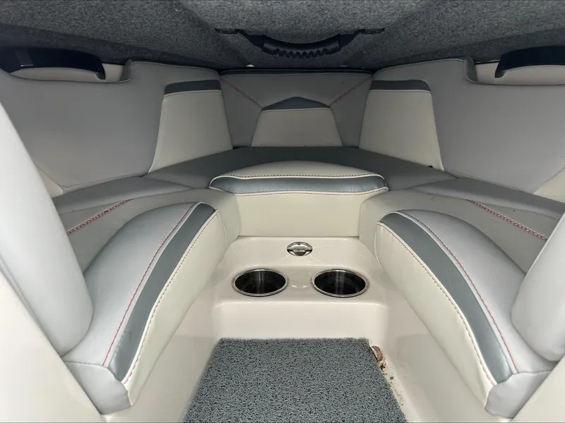 Slide: The Image of MasterCraft ProStar 2021 - 4