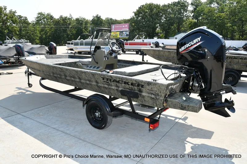Slide: The Image of Tracker Grizzly 1860 CC 2027 - 28