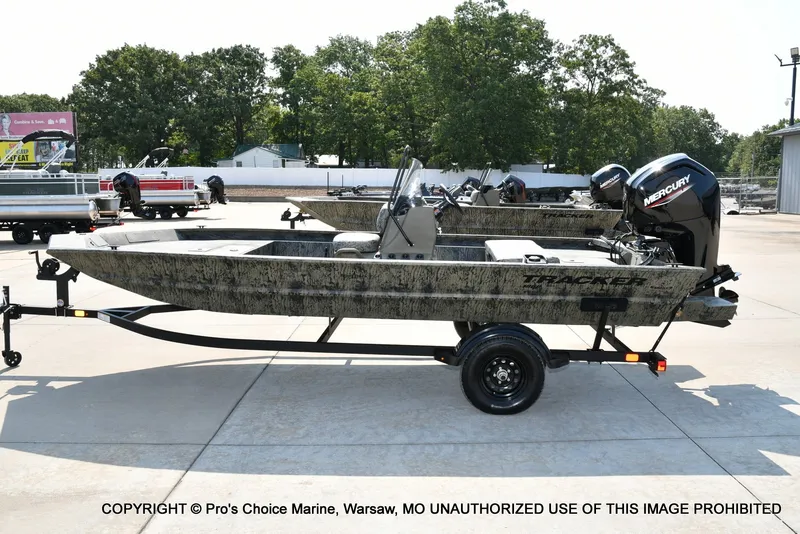 Slide: The Image of Tracker Grizzly 1860 CC 2027 - 29