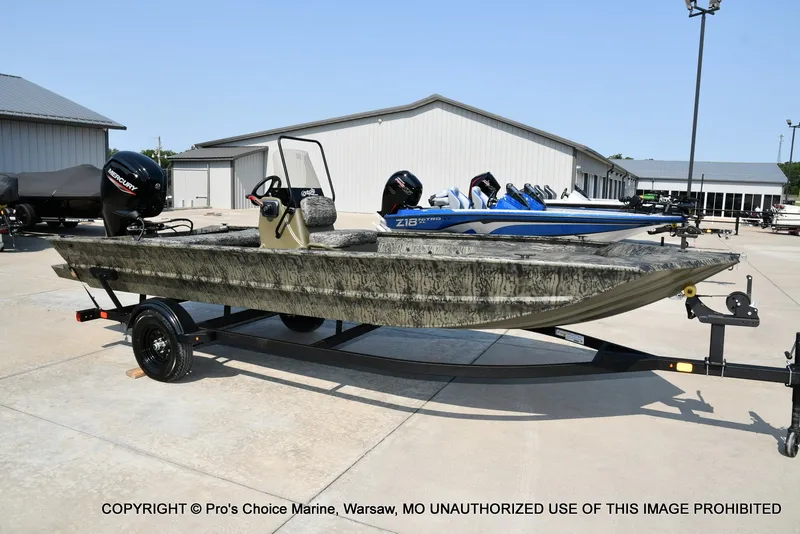 Slide: The Image of Tracker Grizzly 1860 CC 2027 - 53