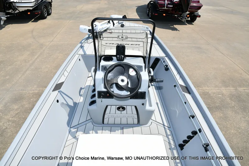 Slide: The Image of Tracker Bass Tracker Classic CC 2027 - 43