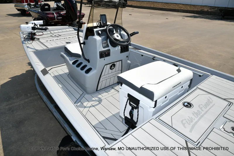 Slide: The Image of Tracker Bass Tracker Classic CC 2027 - 14