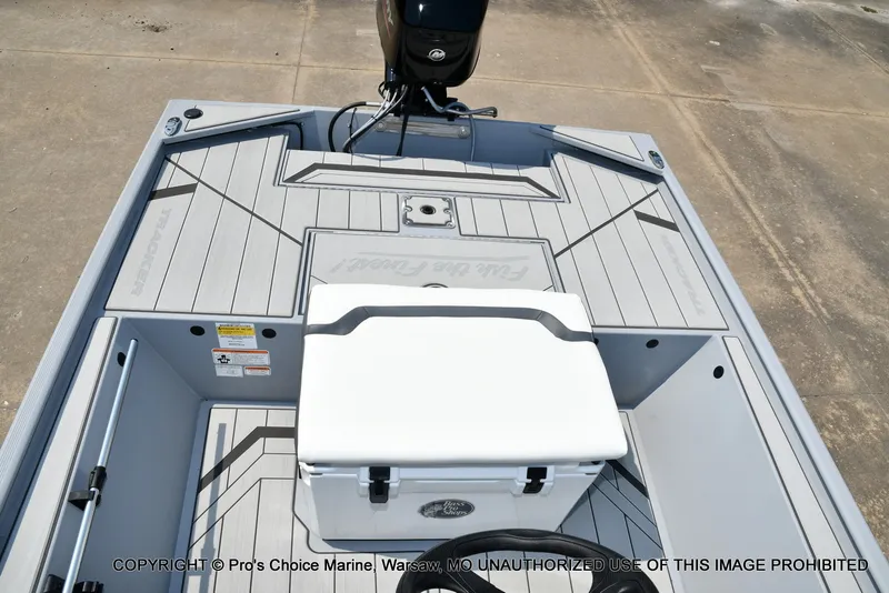 Slide: The Image of Tracker Bass Tracker Classic CC 2027 - 56