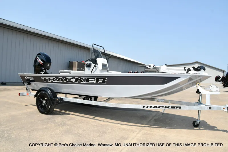 Slide: The Image of Tracker Bass Tracker Classic CC 2027 - 65