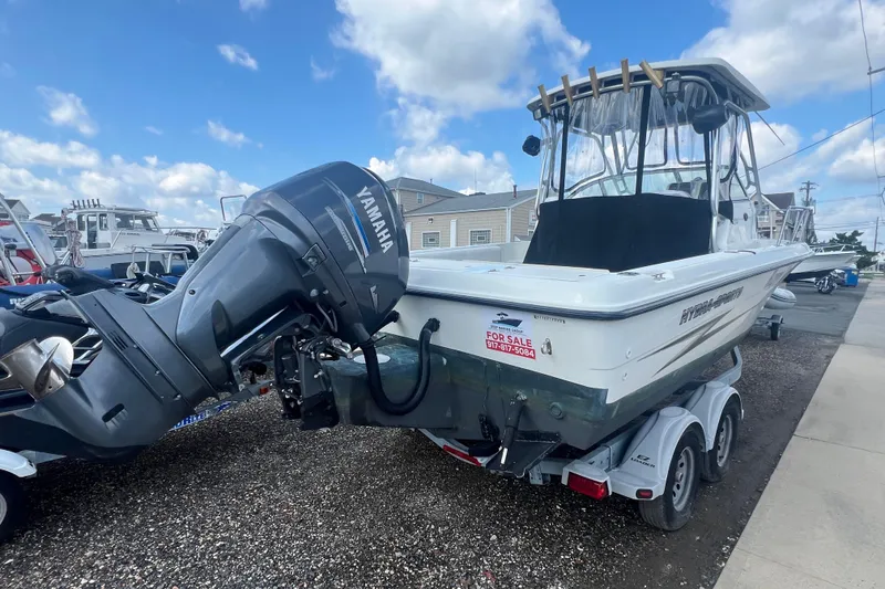 Slide: The Image of 2000 Hydra-Sports 230 Seahorse WA boat with Yamaha engine, for sale on trailer. - 2
