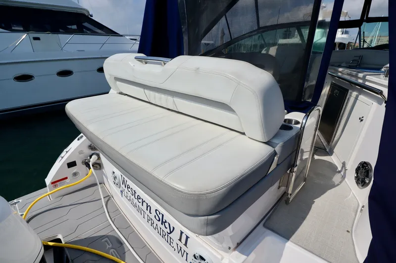 Slide: The Image of Regal 33 XO 2020 - 73