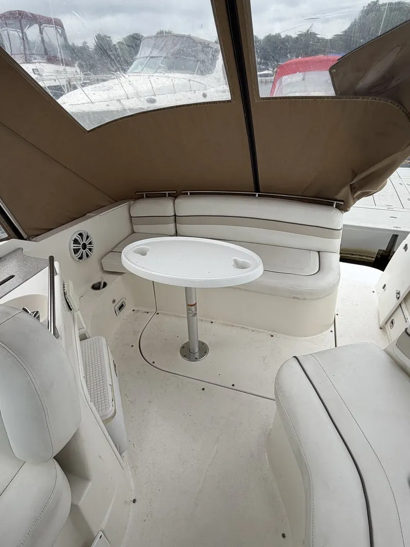 Slide: The Image of Rinker Express Cruiser 250 2007 - 6