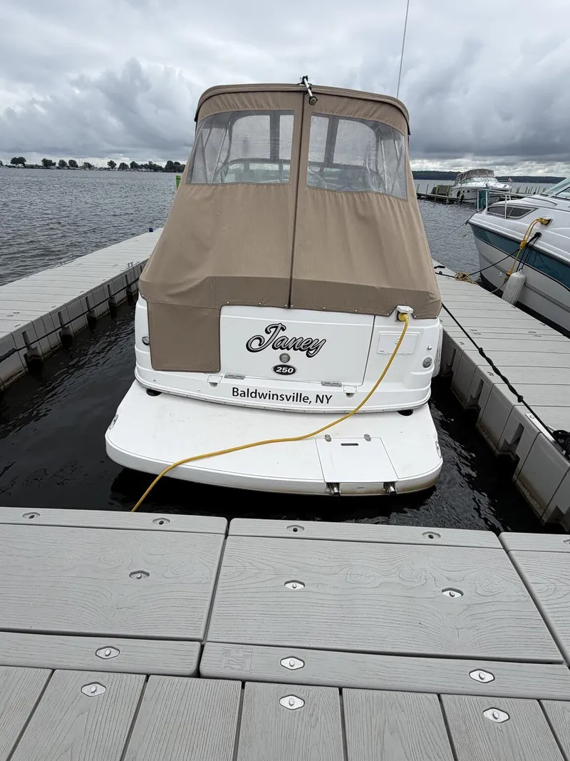 Slide: The Image of Rinker Express Cruiser 250 2007 - 2