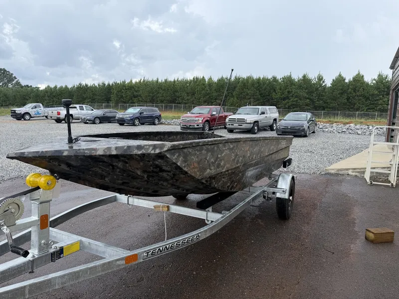Slide: The Image of Edge Boats Sportsman 550 2027 - 4