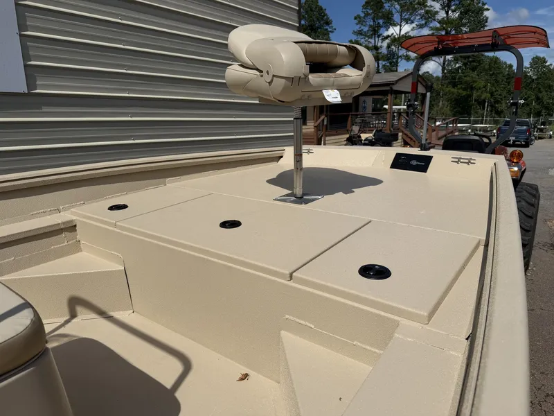 Slide: The Image of G3 Bay 17 BAY-F70 2027 - 5